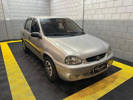 CHEVROLET CLASSIC 1.0 MPFI LIFE 8V GASOLINA 4P MANUAL CHEVROLET CLASSIC 1.0 MPFI LIFE 8V GASOLINA 4P MANUAL